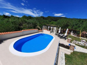 Apartments Robi - pool and garden